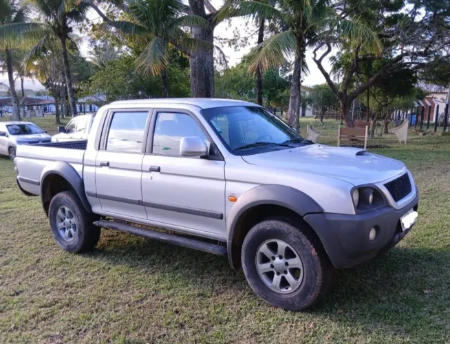 Mitsubishi L200 Outdoor GLS 2.5 4X4 CD TDI Diesel 2011