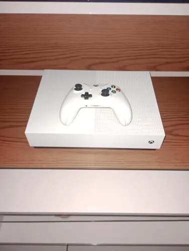 Xbox One s