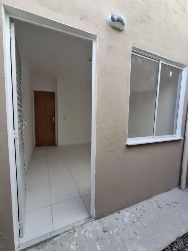 VENDO SOBRADO GEMINADO