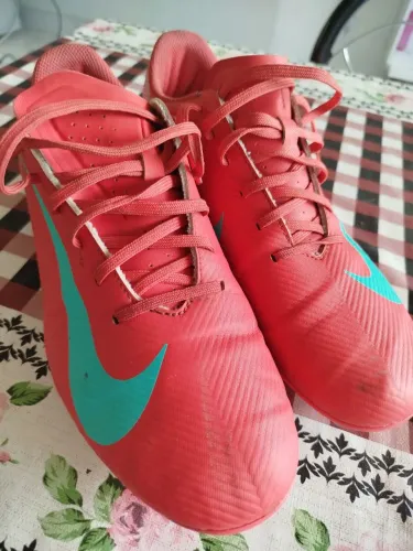 Chuteira Nike 42