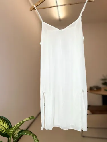 Camisola G Branca Levinha e Delicada para o Verão