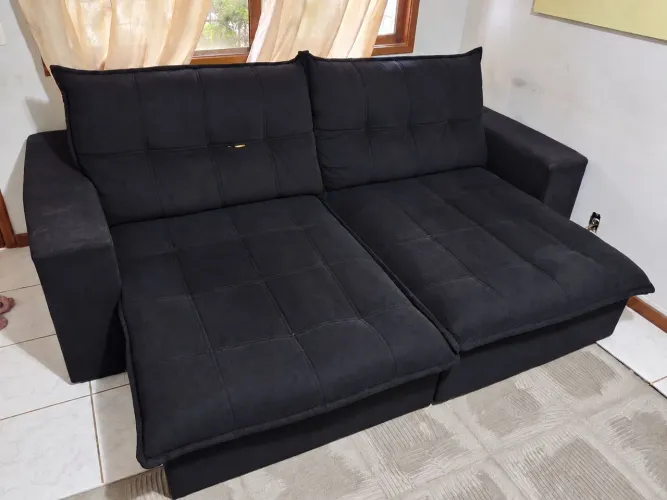 Sofá retrátil 4 lugares preto - 2,50 m - R$ 650