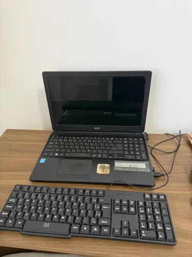 Notebook Acer + teclado