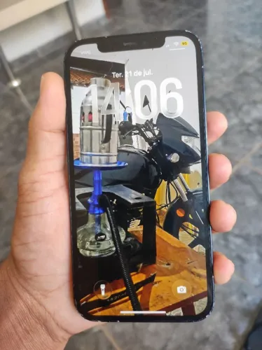 Vendo iPhone 12 de 64GB