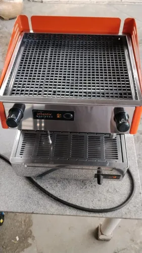 Cafeteira Profissional Atlantic I CV + Moinho de Café