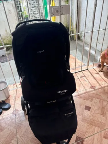 Carrinho e bebe conforto voyage unisex