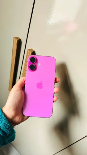 iPhone 16 perfeito