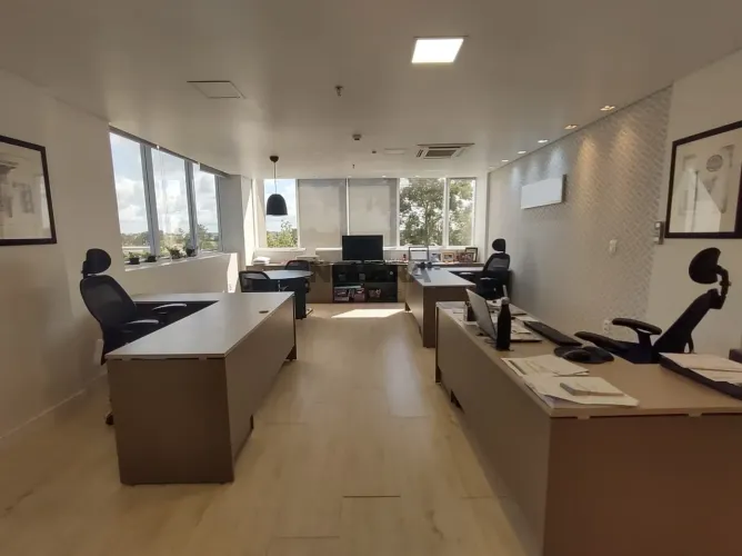 Sala comercial Moinho Office mobiliada com vaga