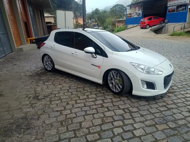 Peugeot 308 Active 1.6 Flex 16V 5P Mec. 2014