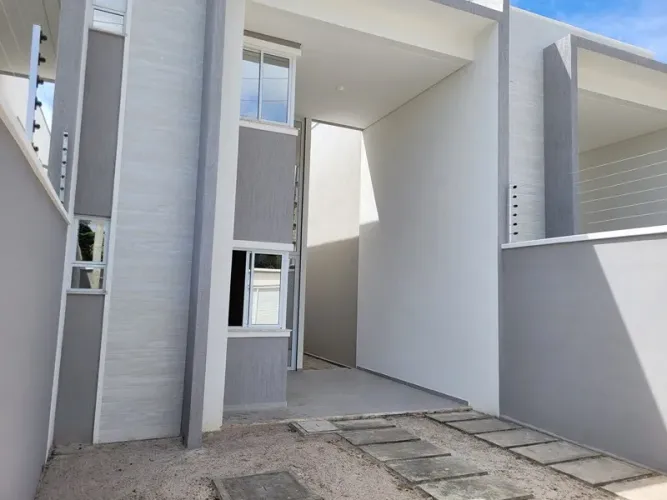 E QUEIROZ - Rua Doutor Correia Lima, 71, Casa Duplex com aproximadamente 143M², terreno 18