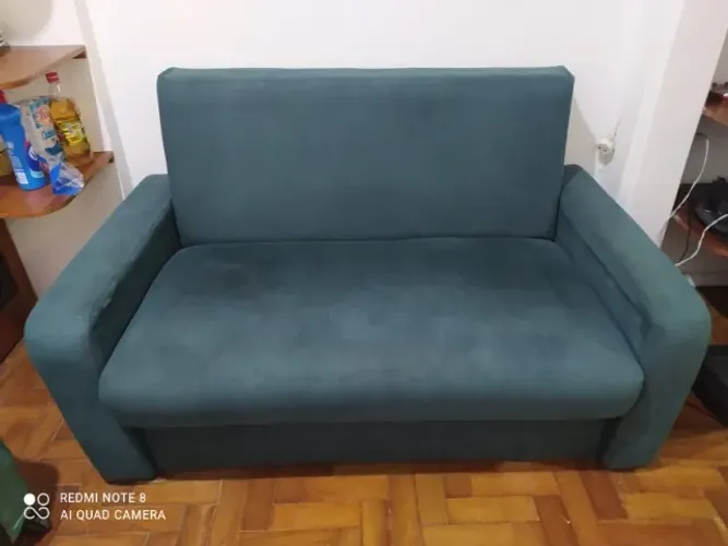 Sofá-Cama de Dois Lugares com Baú