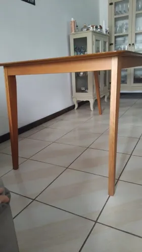 Mesa de jantar 6 lugares, madeira 400,00 PERFEITO ESTADO!