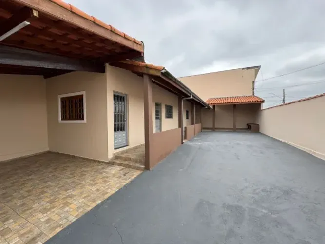 Casa no Vila das Flores - Zona Sul