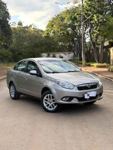 Fiat Grand Siena Essence Dual. 1.6 Flex 16V 2014