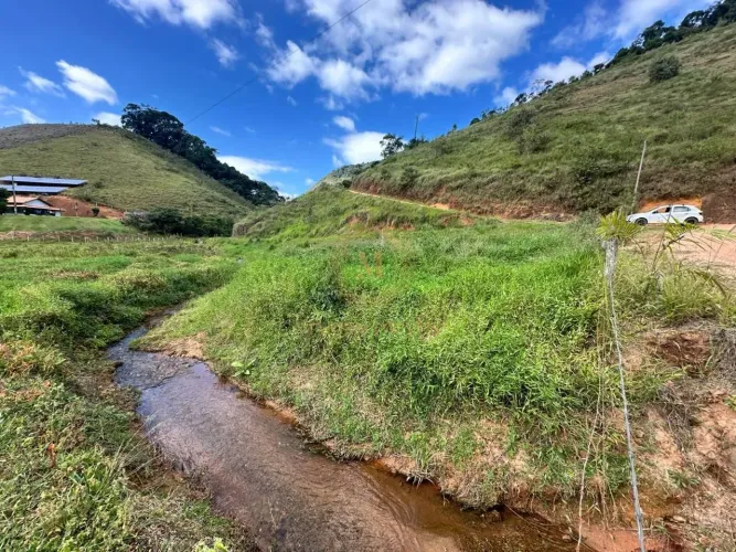 Terreno de 90 Mil Metros na Região da Rota dos Ipês - Domingos Martins