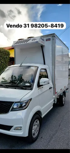 Baú refrigerado p/ Effa V21 ou V22