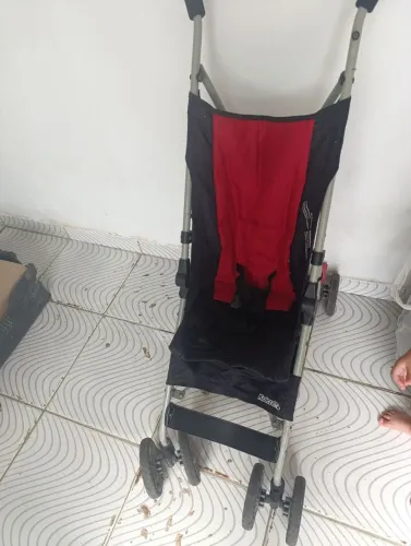 Carrinho de bebê simples 