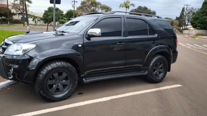 Toyota Hilux SW4 SRV D4-d 4X4 3.0 TDI Dies. MEC 2006