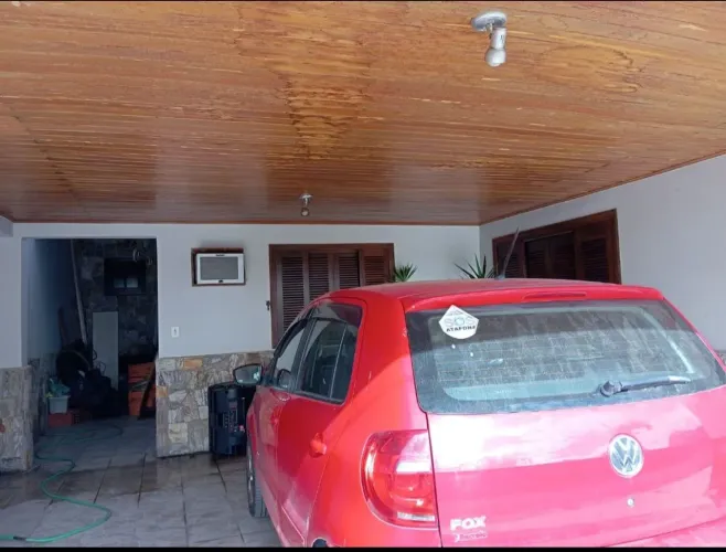 Linda casa em condomínio