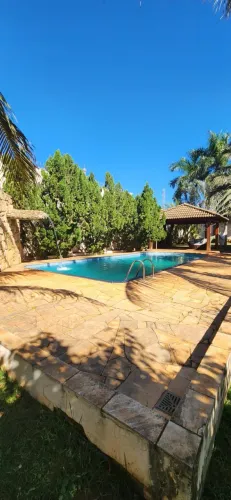 Casa com grande área de lazer e segurança