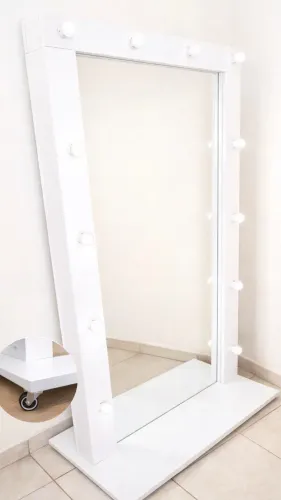 ESPELHO CAMARIM DE CHÃO COM ILUMINAÇÃO LED ?
