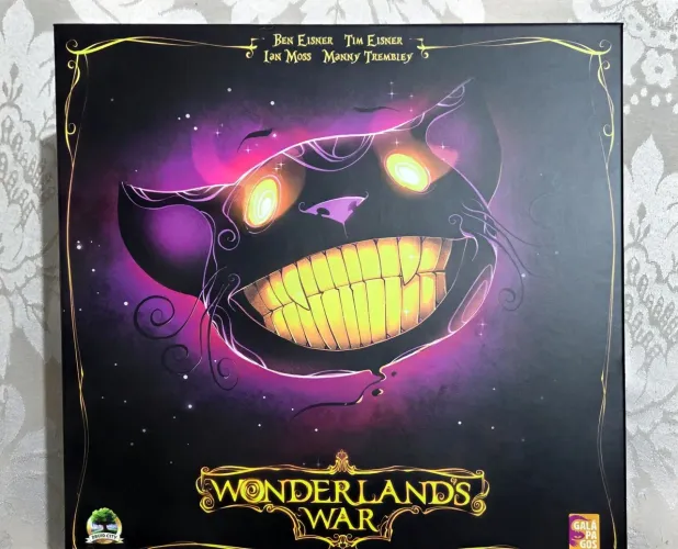 Jogo de tabuleiro Wonderland's War coin holders e insert 3D
