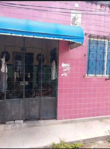 VENDO CASA COM 3 QUARTOS EM ÁGUA FRIA - RECIFE