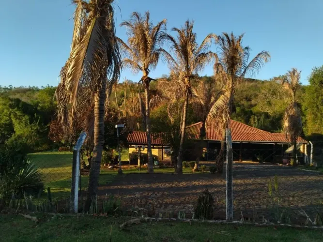 Chácara com 4 dormitórios à venda, 5000 m² por R$ 2.000.000,00 - Condomínio Zauna - Sarand