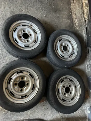 Original VW aro 14 com pneu de brinde