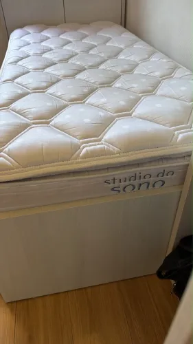Cama de solteiro