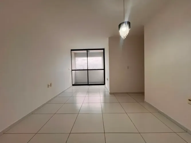 3 QUARTOS NO FAROL COM VARANDA