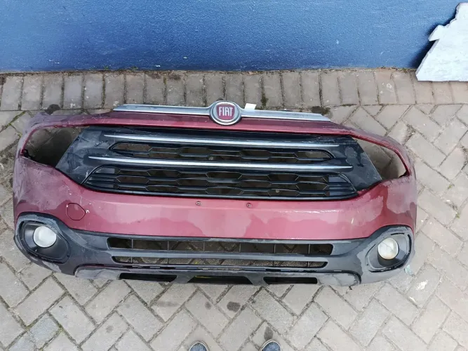 Para-choque dianteiro completo Fiat Toro 2016/2022