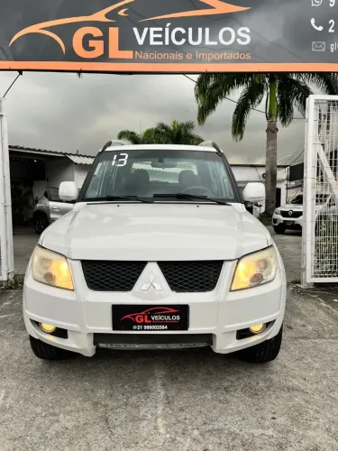 Mitsubishi Pajero TR4 2.0 Flex 16V 4X2 Aut. 2013