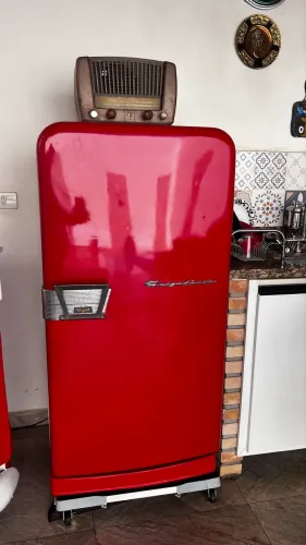 Geladeira Retrô antiga