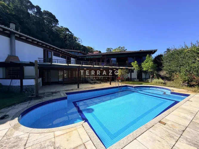 Casa à venda, 4 quartos, 4 suítes, 5 vagas, Barra do Imbuí - Teresópolis/RJ