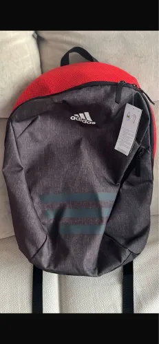 Mochila escolar original da Adidas 