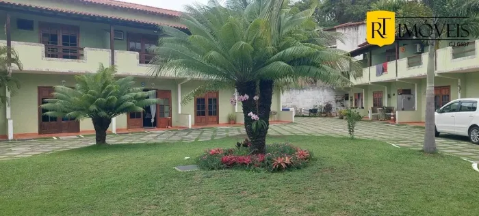 Excelente casa duplex em condomínio com 2 suítes no Peró para locação fixa.
