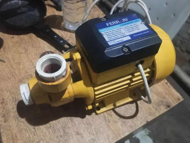 Bomba d'água centrífuga
