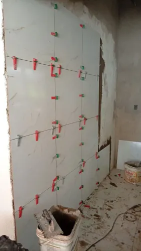 Faço serviço de pedreiro em geral ZAP *