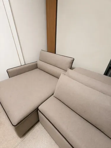 Sofá Retrátil Moderno Slim