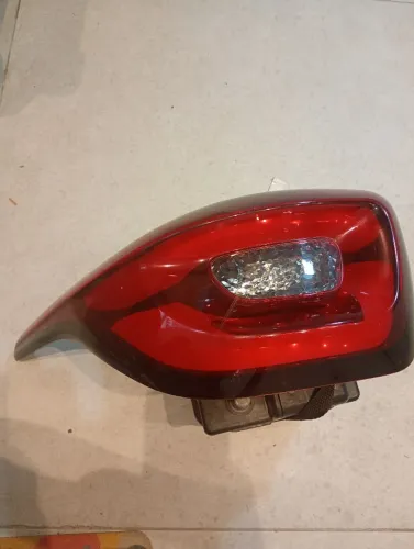 Lanterna Fiat Toro original L .esq