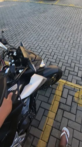 Moto cb300f Twister
