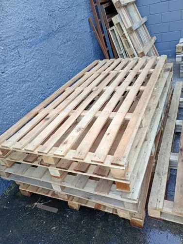 Vende-se palets