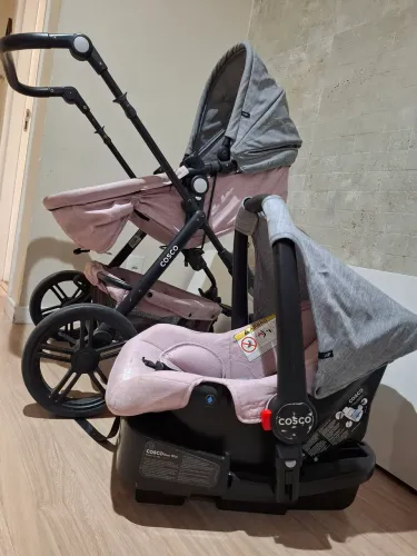 Carrinho de bebê Cosco + bebê conforto +base para carro