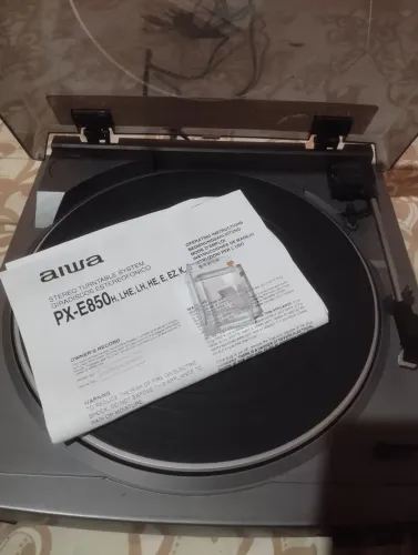 Toca disco vinil aiwa px850
