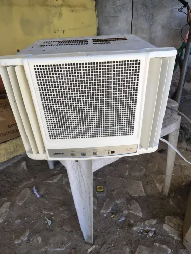 Ar condicionado Consul funcionando com defeito precisa de um reparo