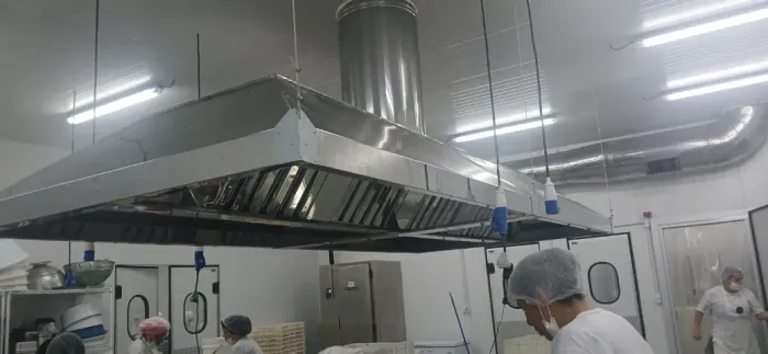 Coifa Industrial em Aço Inox Completa - Grande Porte (3,94 x 1,80 m)