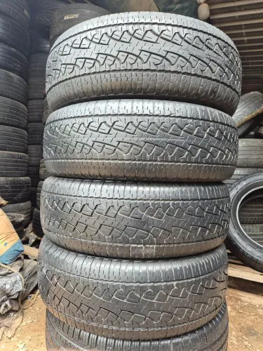 Jogo de pneus 255/60/18 Pirelli