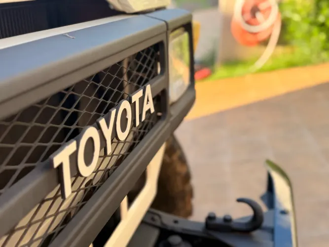 Toyota Band.Jipe Cap.de Aço Chas. Curto Diesel 1993