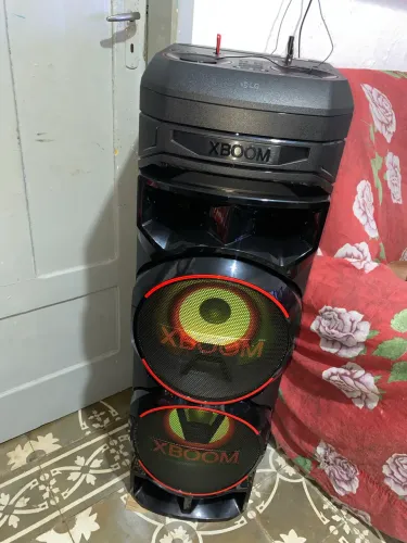 LG XBOOM RNC9 SEMI NOVO
